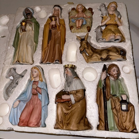 Homco 5603 Christmas Nativity Set Home Interiors 9 piece Bisque Porcelain 1982 - Picture 2 of 7